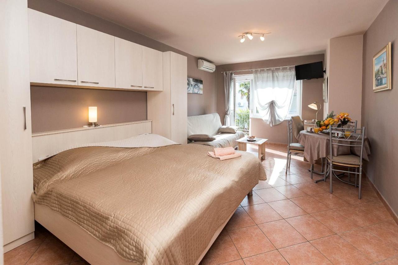 Karmen 1 Lägenhet Crikvenica Exteriör bild
