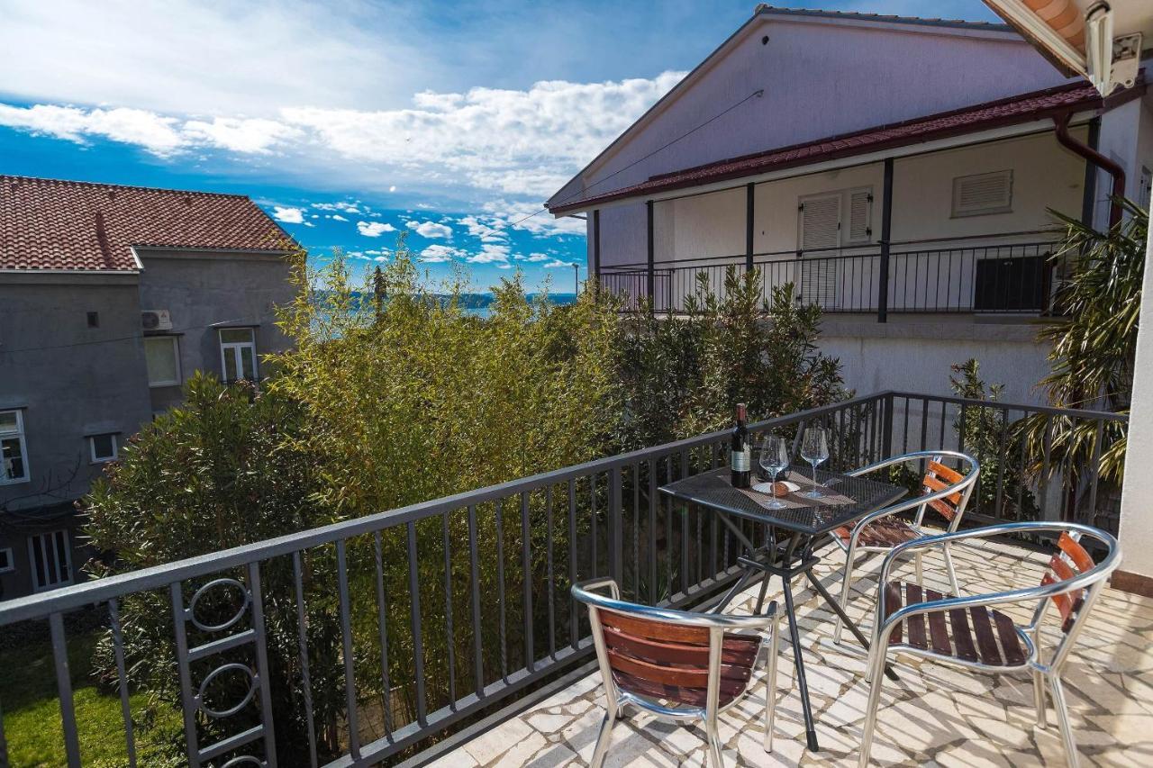 Karmen 1 Lägenhet Crikvenica Exteriör bild