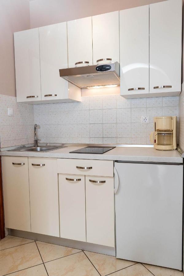 Karmen 1 Lägenhet Crikvenica Exteriör bild